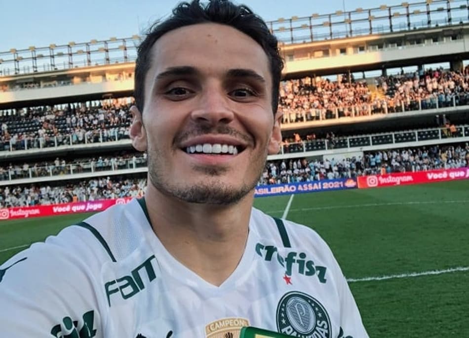 ATUAÇÕES: Com gol e assistência, Raphael Veiga recebe a maior nota do Palmeiras