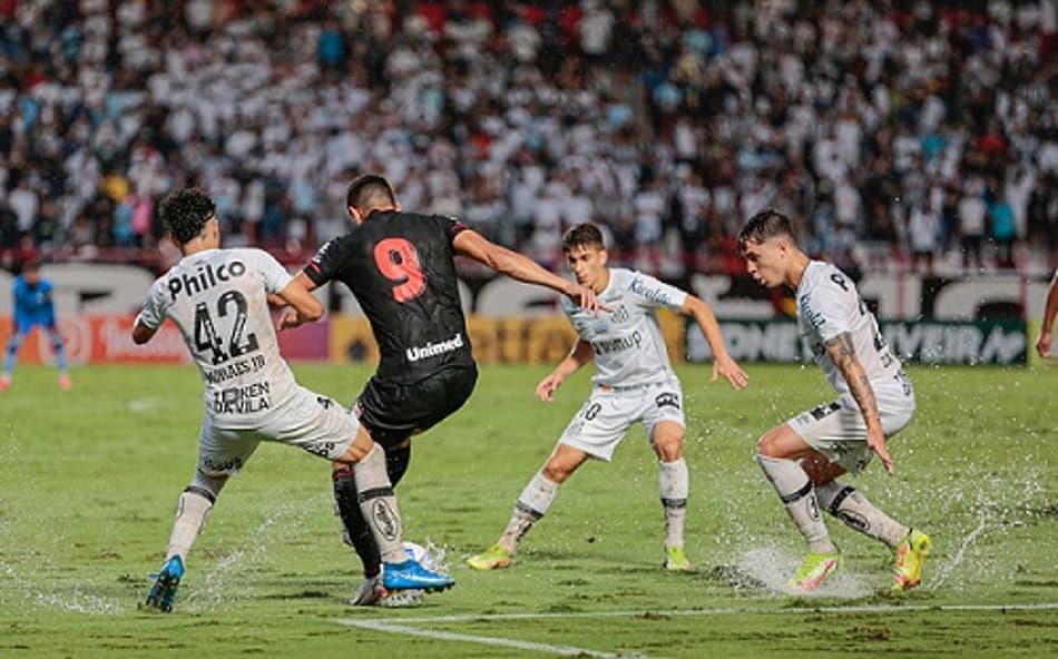 Atlético-GO x Santos