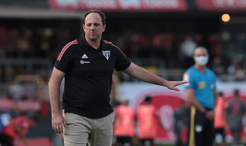 Ceni projeta luta do São Paulo para escapar do rebaixamento: ‘Vamos ter que jogar um campeonato à parte’