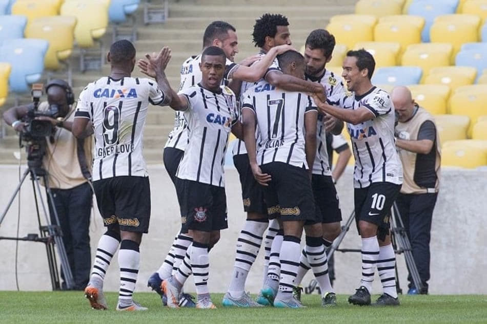 Em jejum como visitante, Corinthians venceu só um dos últimos dez jogos que fez contra o Fla no Maracanã