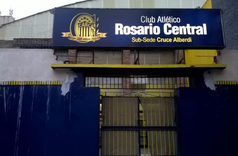 Sede de clube na Argentina é alvo de incêndio criminoso