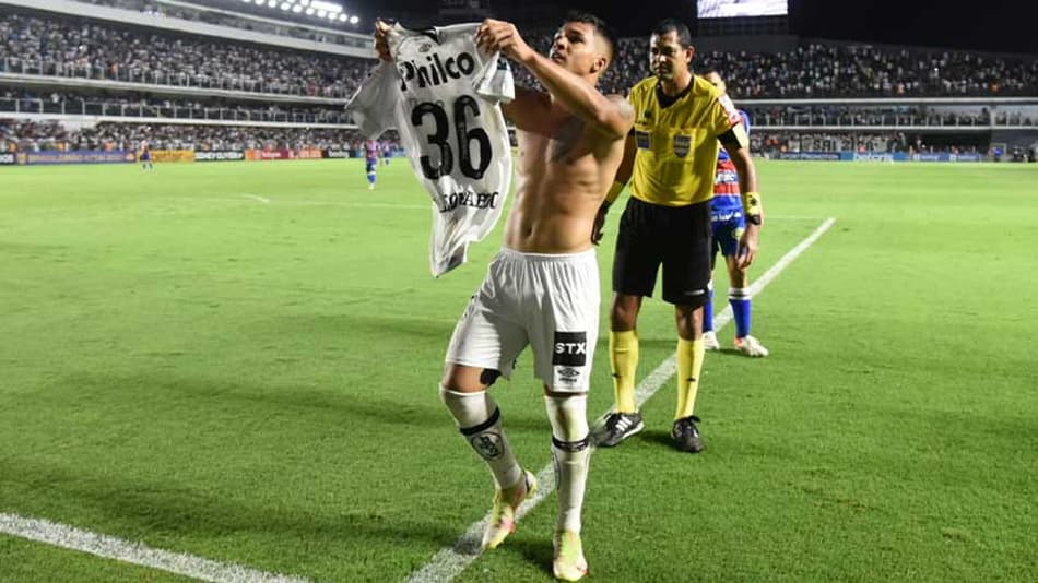 Marcos Leonardo brilhou! Assista aos gols da vitória do Santos sobre o Fortaleza pelo Brasileirão