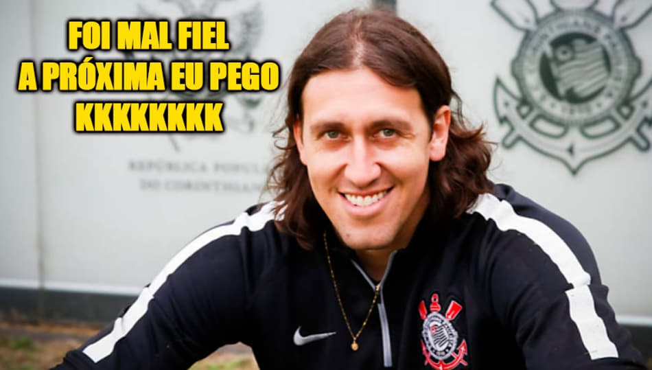 Web não perdoa Cássio em memes após falha contra o Ceará; veja as zoeiras