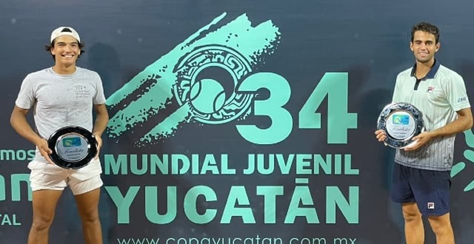 João Loureiro é vice-campeão de duplas em Mérida, no México