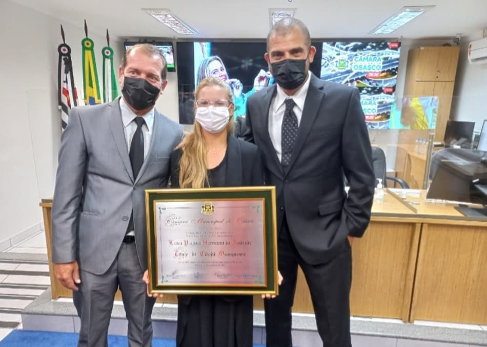 Laura Pigossi é homenageada e recebe título de cidadã de Osasco