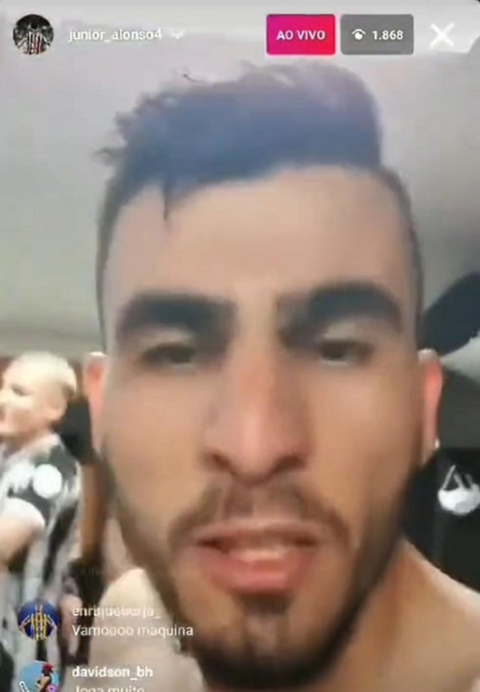 VÍDEO: Alonso provoca o Flamengo em festa no vestiário do Atlético-MG