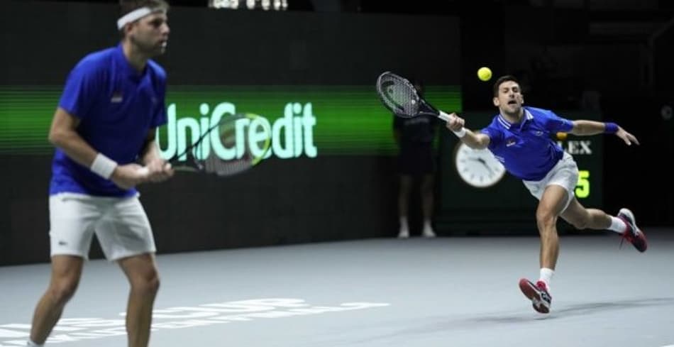 Djokovic pede dupla forte para a Sérvia