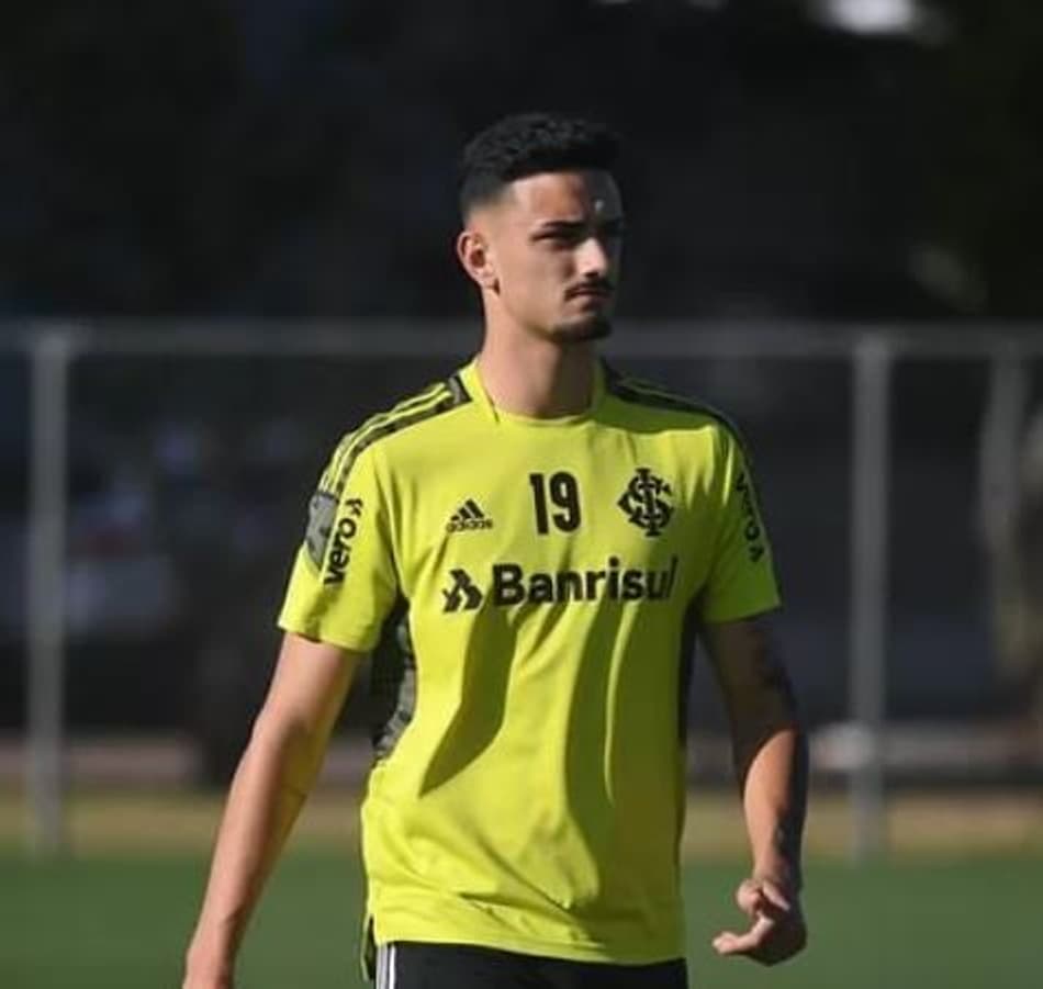 Cardoni projeta futuro ambicioso dentro do Inter