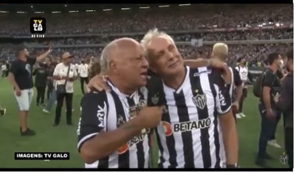 ‘Justiça foi feita’, comemoram Reinaldo e ÉderAleixo durante festa do bicampeonato do Atlético-MG