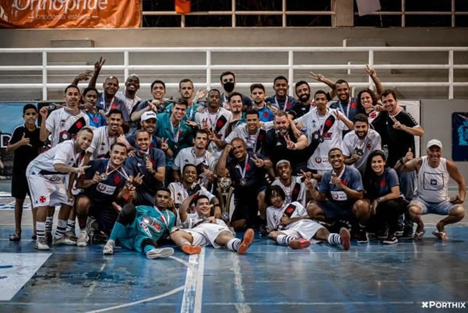 Meninos nas quadras: Vasco goleia o Olaria e é bicampeão do Campeonato Carioca Sub-20 de futsal