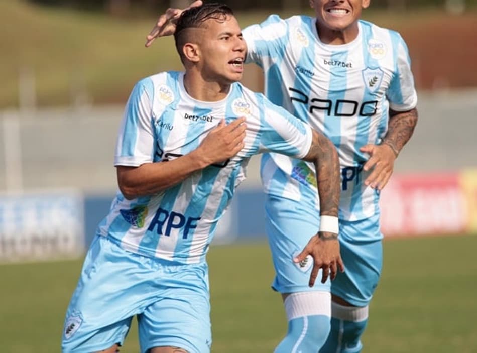 Com futuro indefinido, Marcelinho comenta ano com o Londrina na Série B do Brasileirão