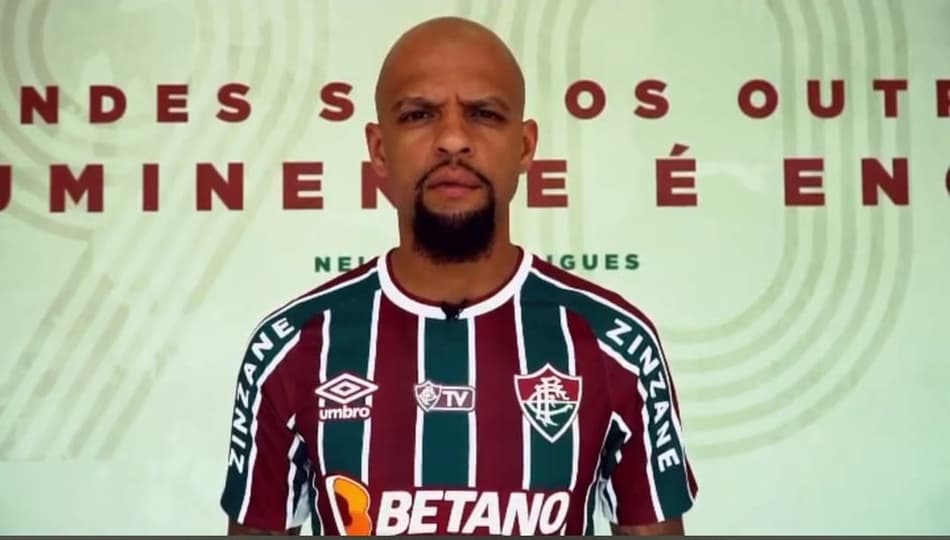 LANCE! Rápido: Felipe Melo apresentado no Fluminense, surto de covid na Inglaterra e mais!