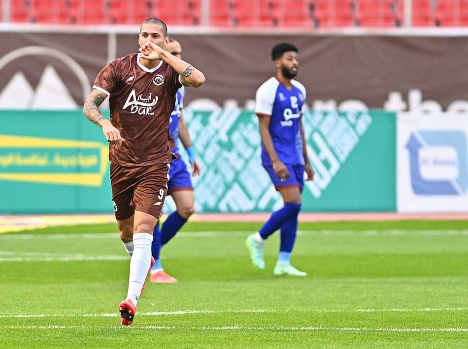 Ex-Fortaleza, atacante Tiago Orobó celebra gols, boa fase e rápida adaptação à Arábia Saudita
