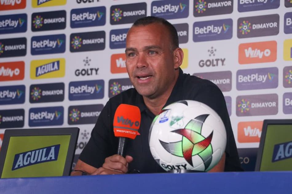 Volta por cima! Ex-treinador do Atlético-MG e LaU pode ser campeão na Colômbia