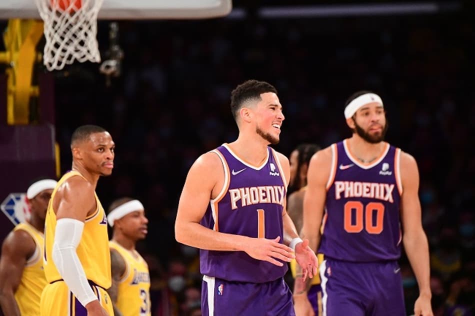 Suns deslancha no segundo tempo e atropela Lakers