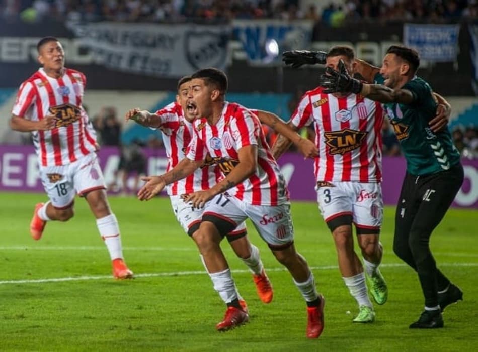 Internet põe em dúvida acesso de equipe no futebol argentino