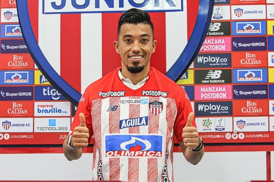 Ex-Flamengo e Santos também reforça o ataque do Junior Barranquilla