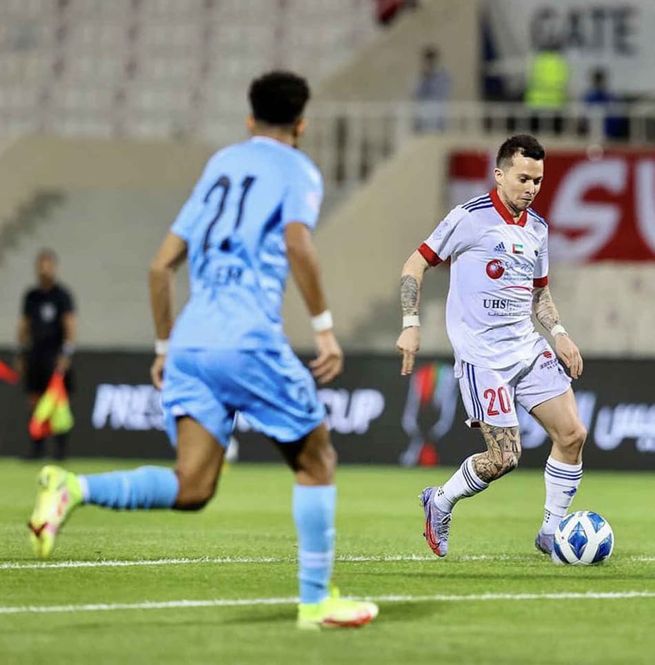 Bernard marca, e Sharjah avança às quartas de final da Copa do Presidente dos Emirados Árabes