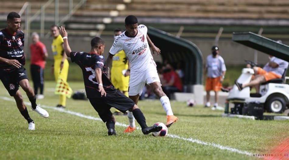 Em estreia na Copinha, Athletico não consegue se impor e fica no empate com o Taquarussú