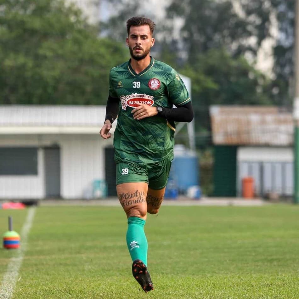 Ex-Vasco, Bruno Cosendey acerta com o Ho Chi Minh, do Vietnã
