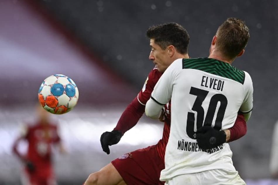 Bayern sai na frente, mas perde para o Gladbach em casa e começa 2022 com derrota; veja os lances