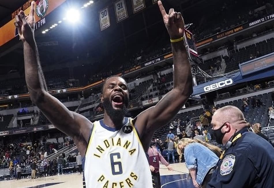 Após recorde, Lance Stephenson ficará no elenco do Pacers