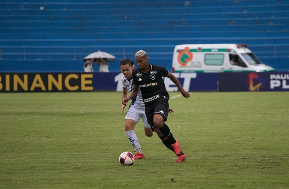 Botafogo bate São José-RS nos pênaltis e garante vaga à terceira fase da Copinha