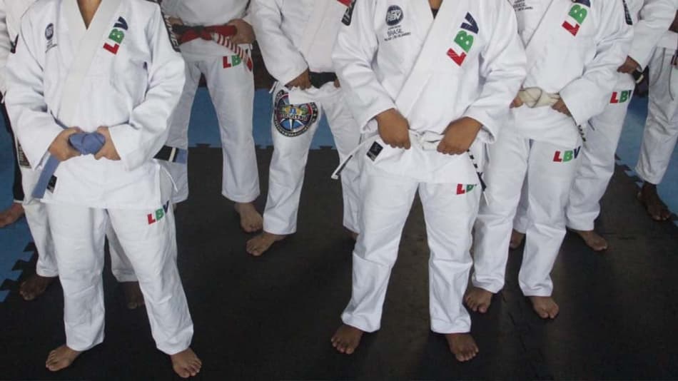 Influenciador Jonathan Pires explica como o Jiu-Jitsu o ajudou a ‘finalizar’ a insônia
