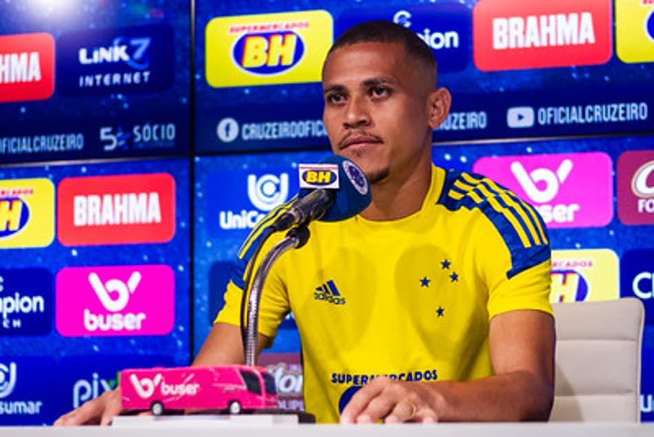 João Paulo comenta trabalho da pré-temporada de olho na estreia do Cruzeiro no Campeonato Mineiro