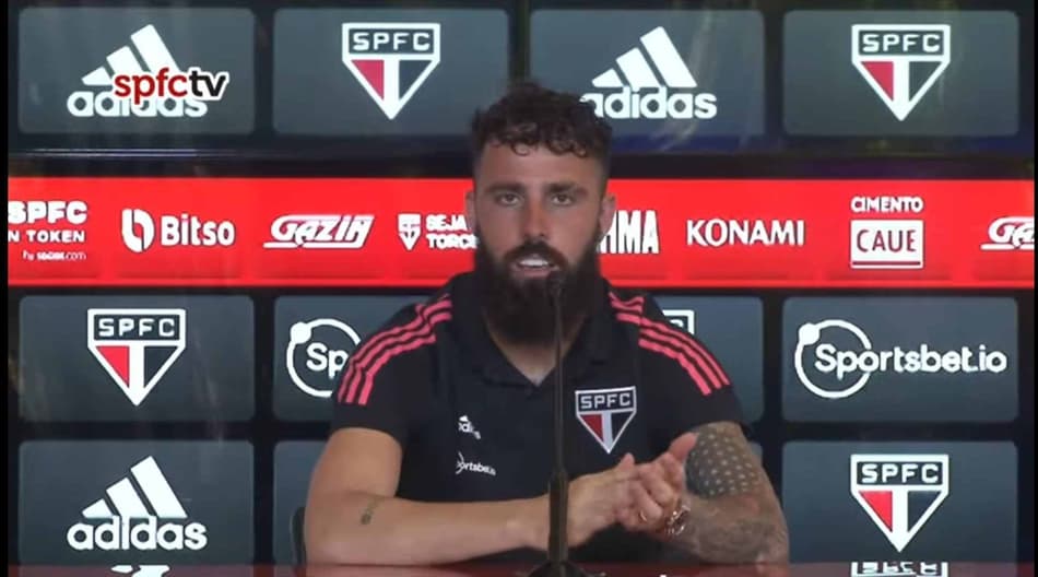 Jandrei comenta disputa pela titularidade no gol do São Paulo: ‘É decisão do Rogério Ceni’