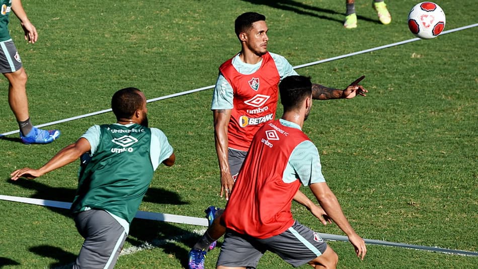 VÍDEO: Fluminense treina em período integral de olho no Carioca