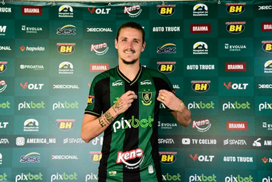 Iago Maidana sobre disputa no América-MG: ‘É sempre bom ter jogadores de qualidade’