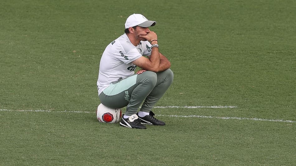 VÍDEO: Em livro, Abel Ferreira revela que deixaria Palmeiras se não ganhasse títulos em 2021