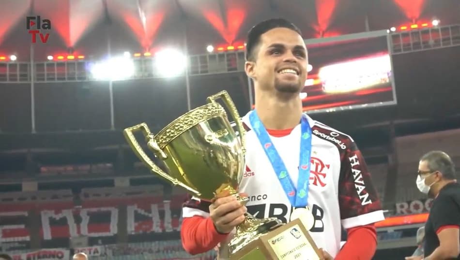 Em despedida, Michael se declara: ‘Me entreguei para o Flamengo de corpo, alma, espírito e coração’