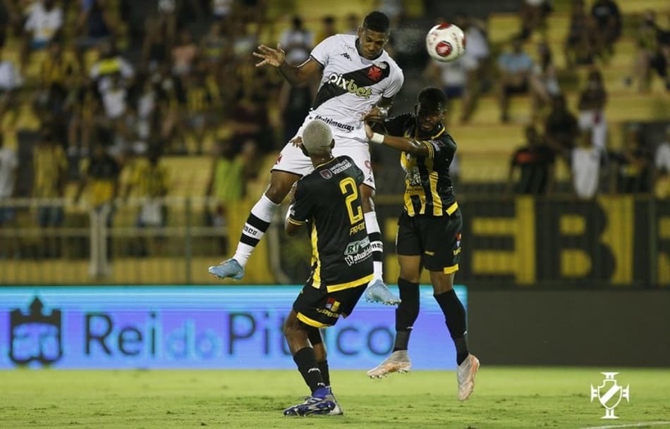 Após marcar pelo Vasco, Raniel revela ansiedade para jogar em São Januário: ‘A gente vai dar a vida’