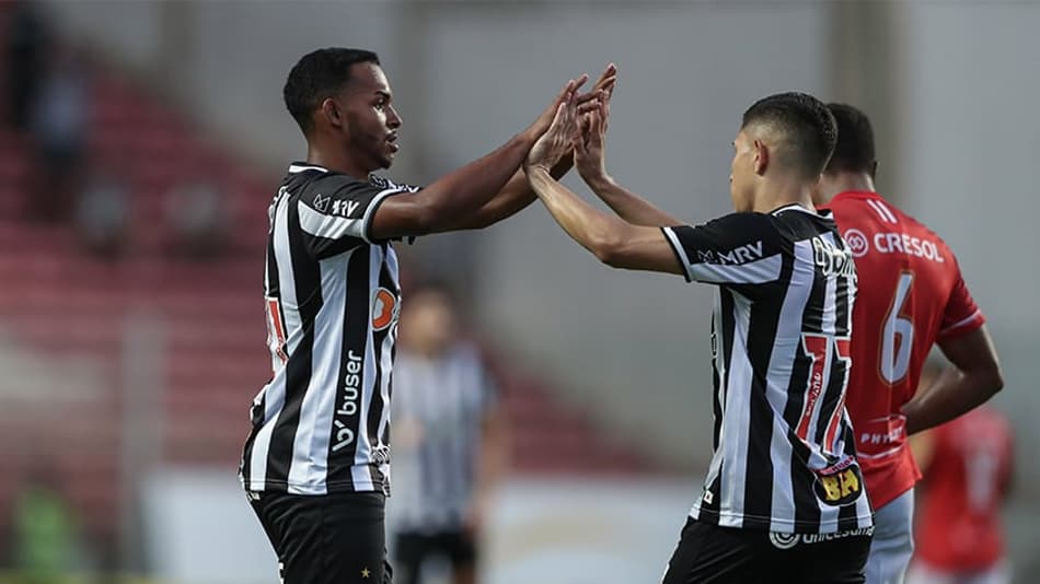 Com a volta de vários titulares e gol de Hulk, Atlético-MG vence a Tombense pelo Campeonato Mineiro