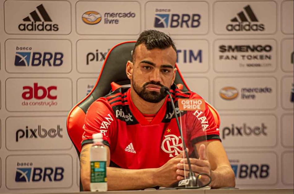 Fabrício Bruno revela sonho realizado no Flamengo e diz: ‘Confio muito na minha imposição física e velocidade’