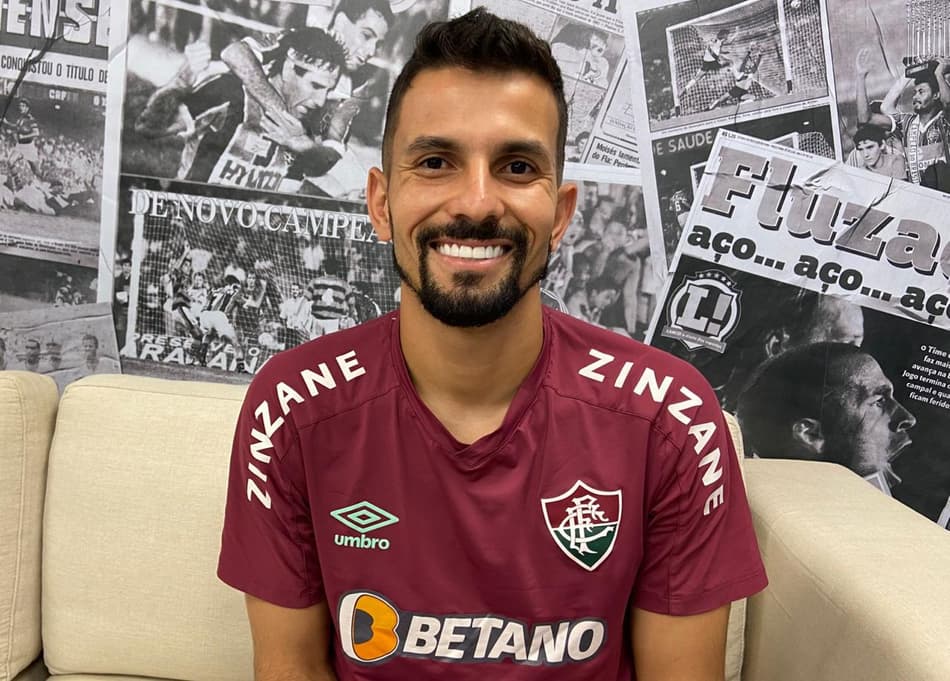 Dificuldades nos pênaltis, disputa no gol, ‘casca’ na Libertadores e gratidão ao Fluminense: Marcos Felipe abre o jogo ao L!