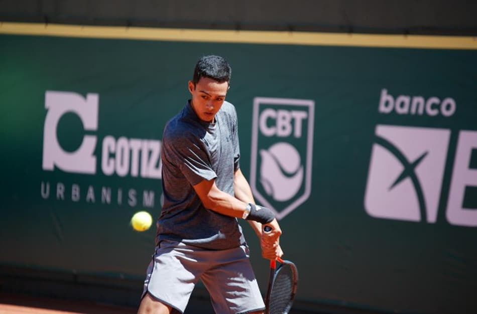 Leonardo Januário e Gabriela Cho avançam no Brasil Juniors Cup em Porto Alegre