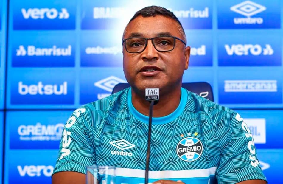 Roger Machado avalia vitória do Grêmio e aprova o desempenho no jogo de ida da final do Gauchão