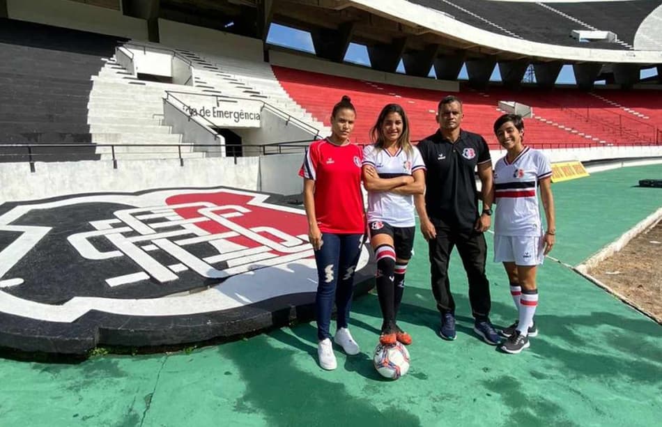 Santa Cruz anuncia volta do time de futebol feminino com projeto próprio