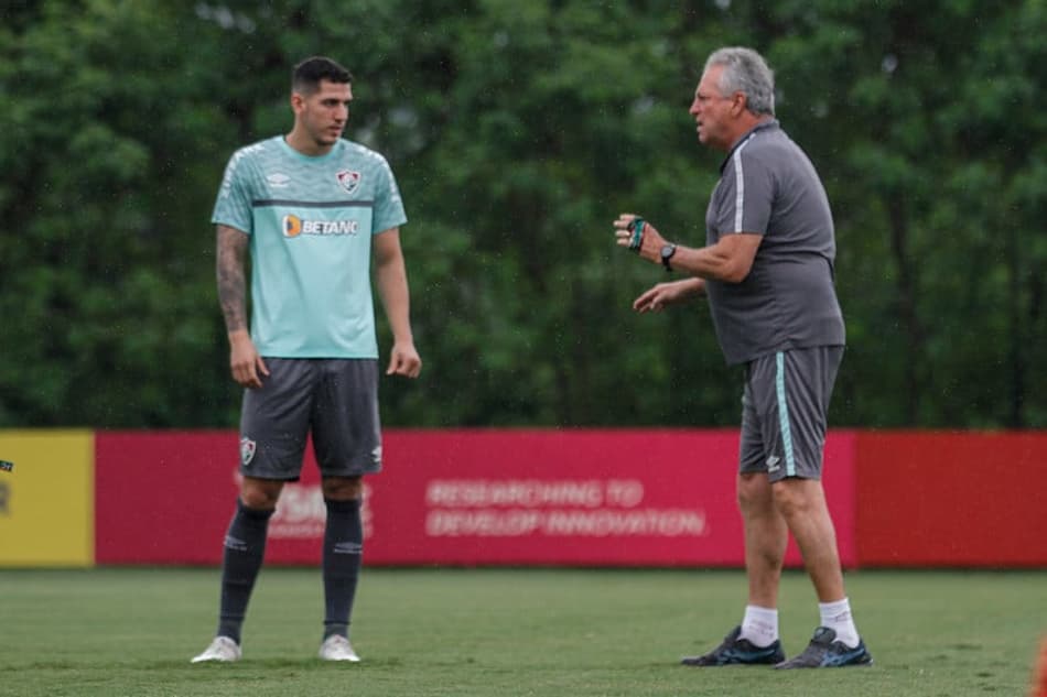Abel atualiza situação de desfalques e diz que Nino é ‘preocupação maior’ no Fluminense para a Libertadores
