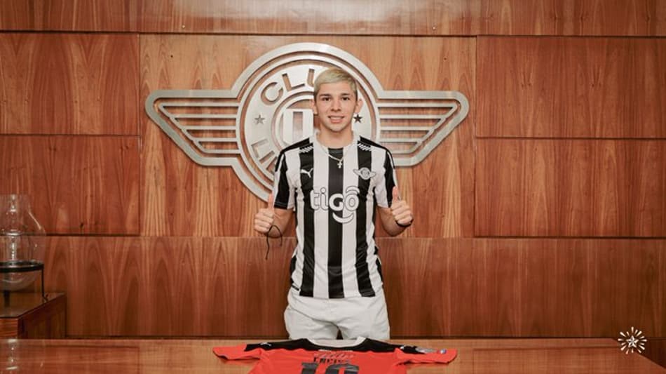 Libertad renova com "Ronaldinho Paraguaio" de apenas 18 anos