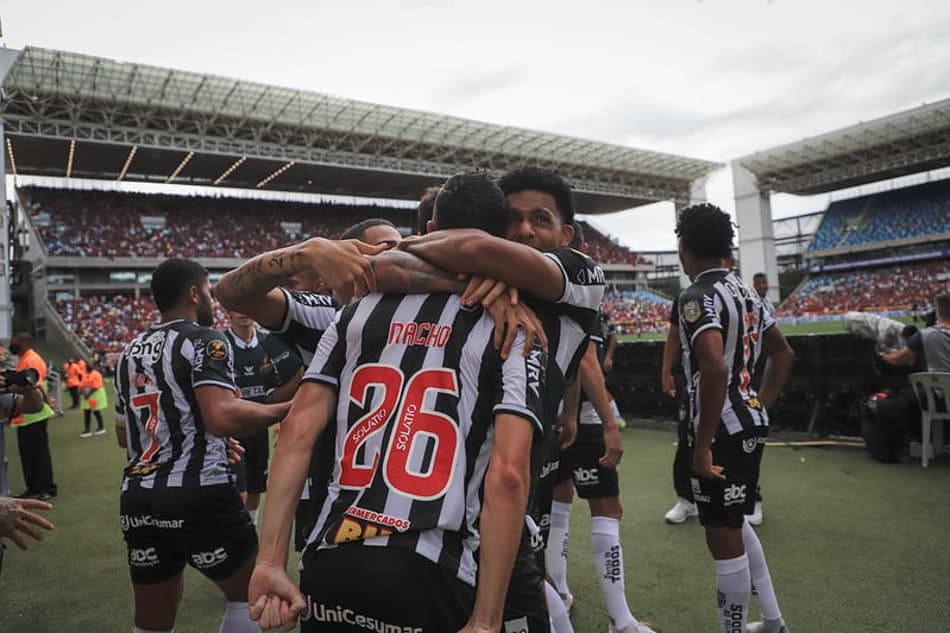 Com emoção ‘infinita’, Atlético-MG vence o Flamengo nos pênaltis e é supercampeão do Brasil!