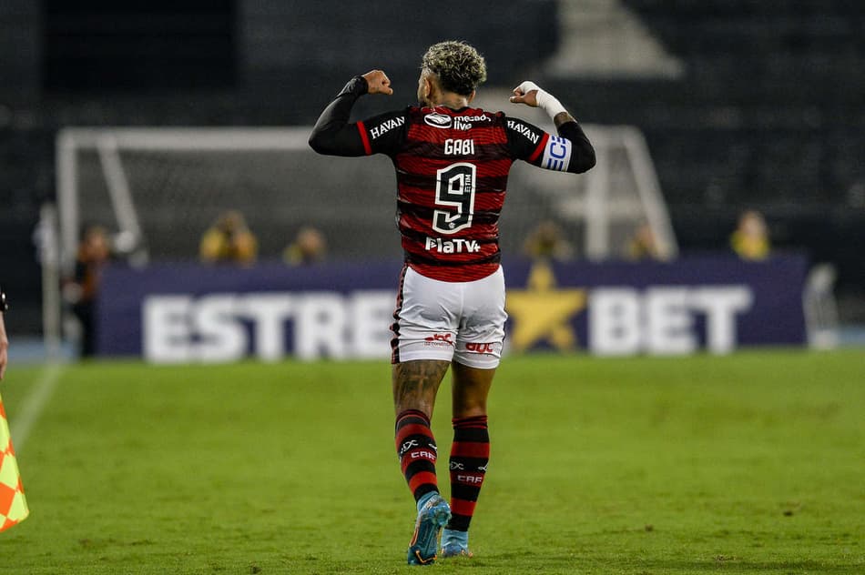 ATUAÇÕES: Arrascaeta, Gabi e Lázaro ditam o ritmo da vitória do Flamengo sobre o Botafogo