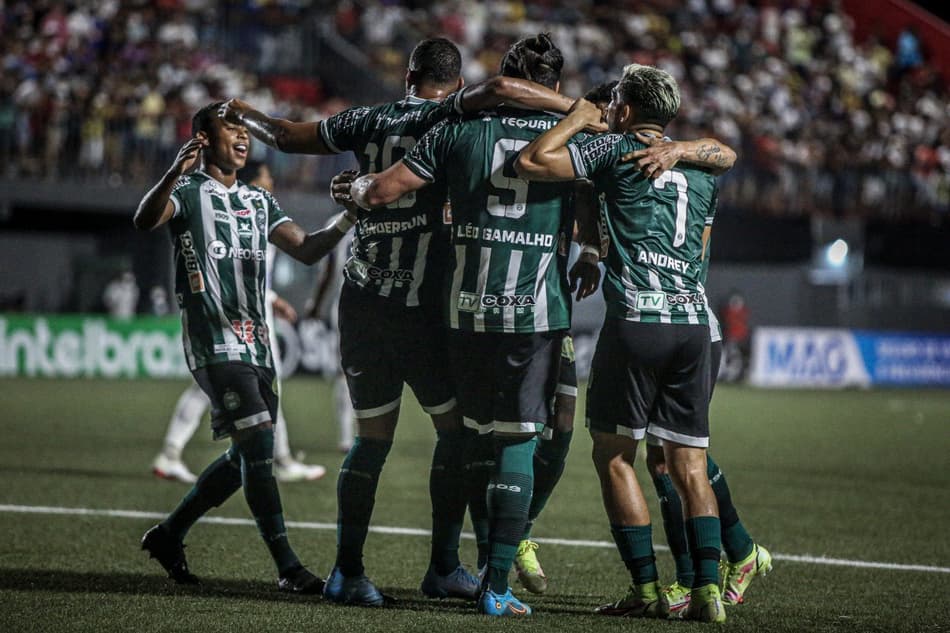 Coritiba goleia o Bahia de Feira e avança à segunda fase da Copa do Brasil