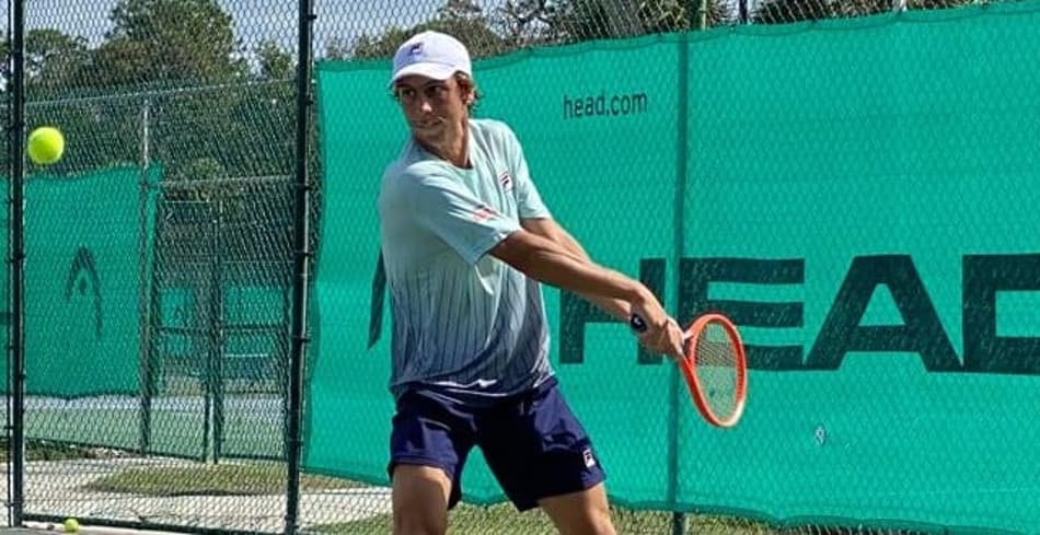 Pedro Boscardin vai à semi em Naples, nos EUA