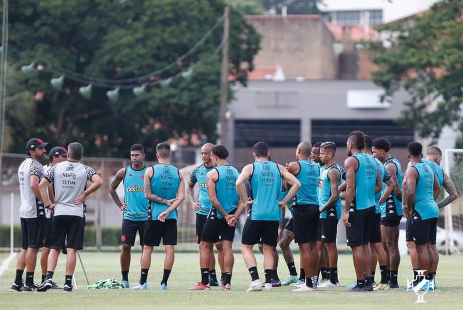 Após revés em clássico, Vasco busca voltar a estrear com vitória na Copa do Brasil em duelo decisivo