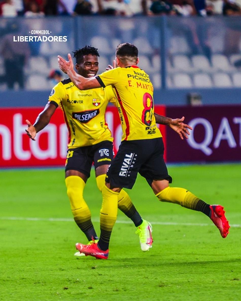 Barcelona-EQU volta a vencer o Universitário e avança de fase na Pré-Libertadores