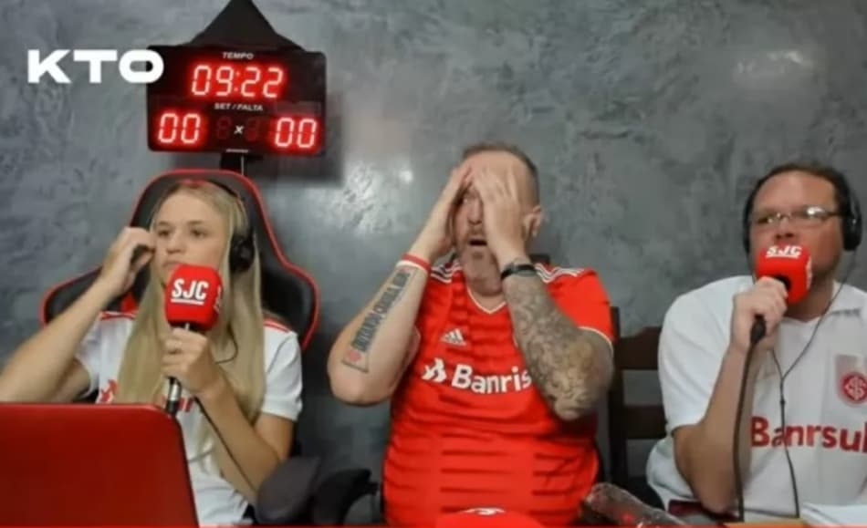 VÍDEO: reação de narração colorada viraliza em Inter x Globo: ‘Fiquem olhando o Abel Braga empilhar vitórias’